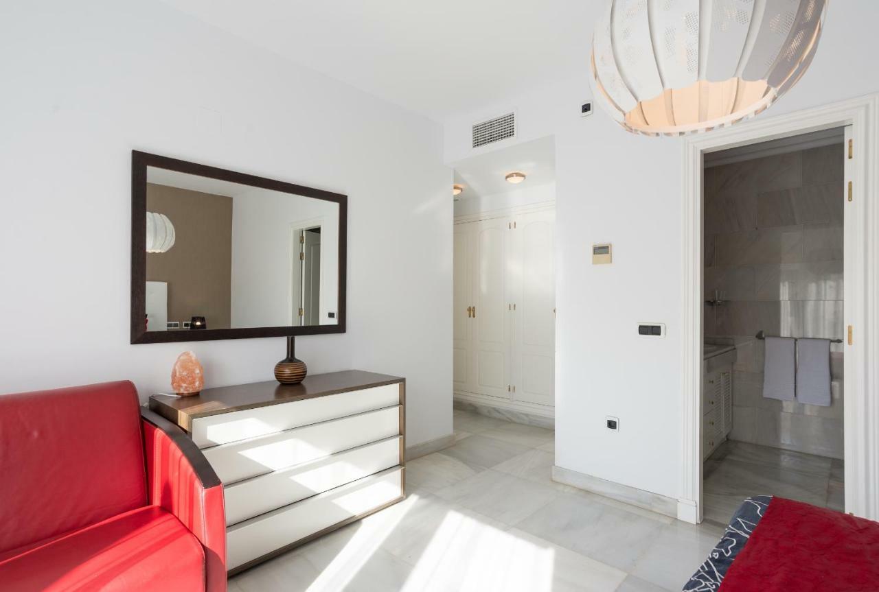 Luxury Duplex- 7 Minutes From The Beach Torremolinos Kültér fotó