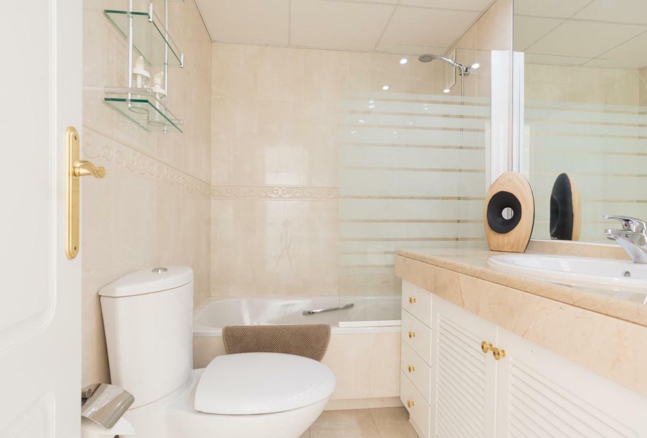 Luxury Duplex- 7 Minutes From The Beach Torremolinos Kültér fotó