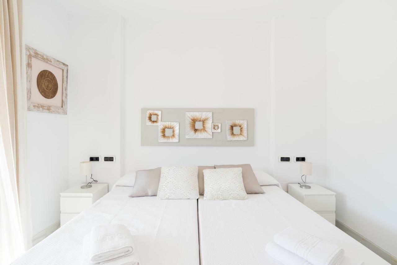 Luxury Duplex- 7 Minutes From The Beach Torremolinos Kültér fotó